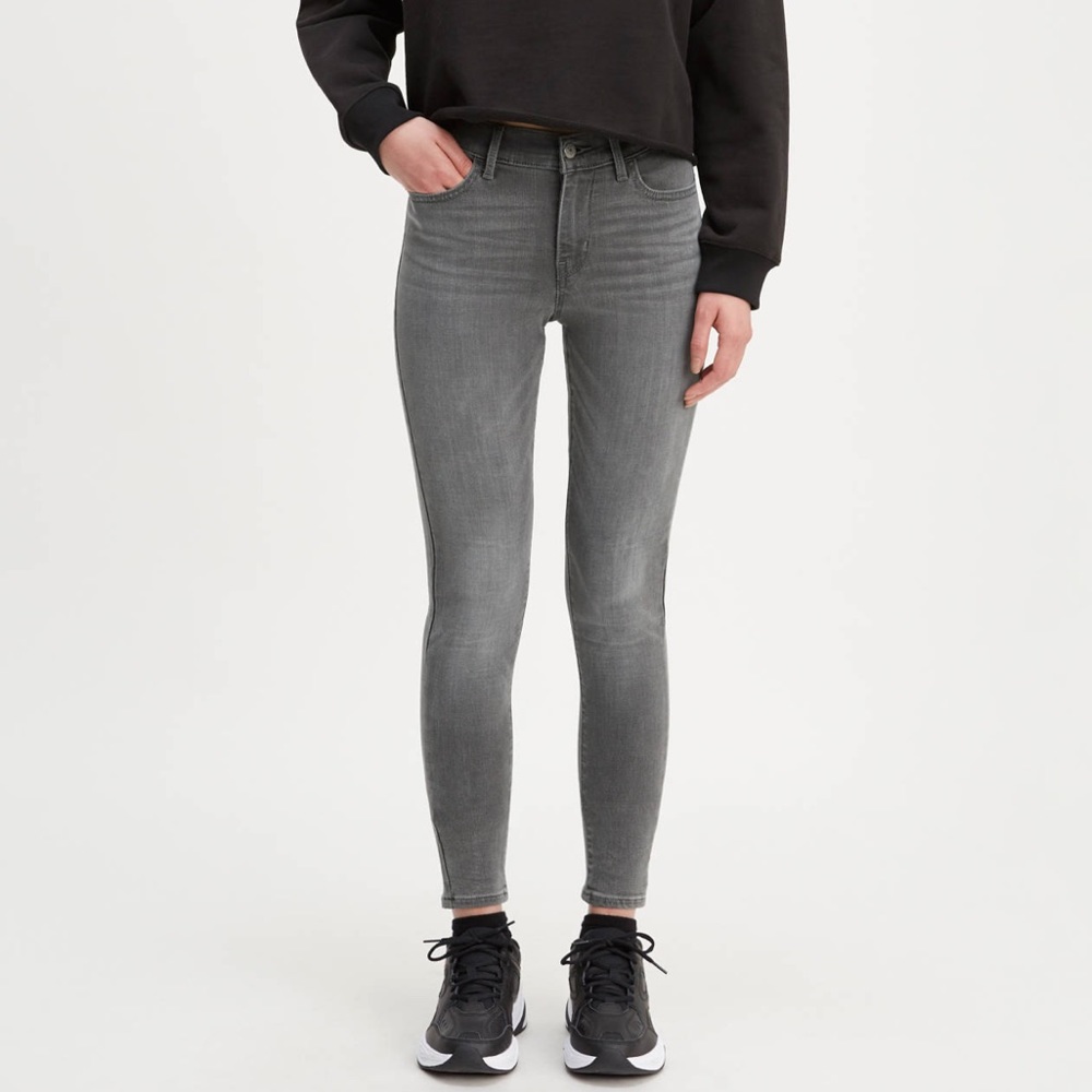 Levi’s 710 Super Skinny Jeans